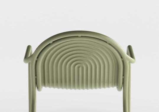 Кресло модель Groove Outdoor Lounge Chair от фабрики Tom Dixon