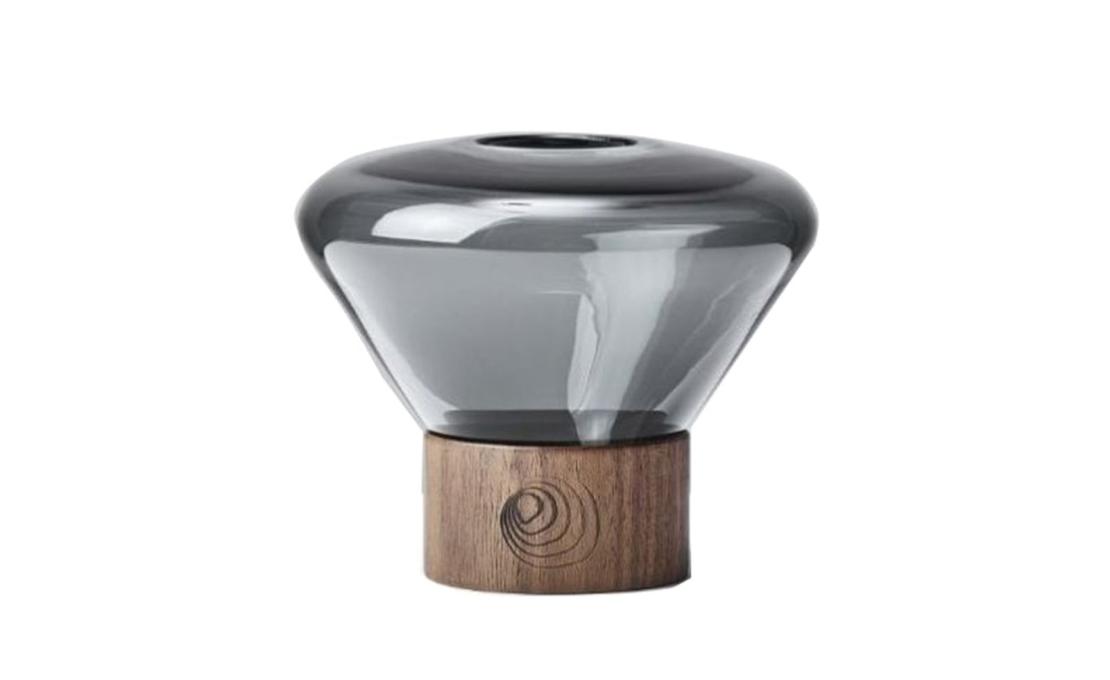 Подсвечник модель Muffin Candle Holder от фабрики Brokis