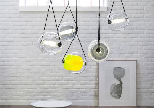Подвесной светильник модель Capsula Lampada Sospensione от фабрики Brokis