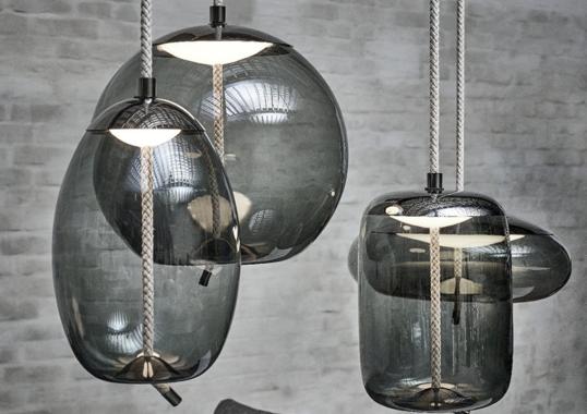 Подвесной светильник модель Knot Uovo Small Lampada a Sospensione от фабрики Brokis