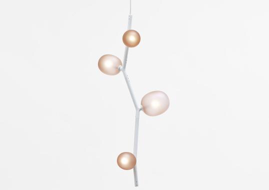 Подвесной светильник модель Ivy PC 1060 Vertical Lampada a Sospensione от фабрики Brokis