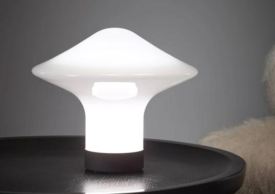 Настольная лампа модель Trottola Table Lamp - L от фабрики Brokis