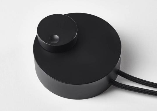 Настольная лампа модель Trottola Table Lamp - L от фабрики Brokis