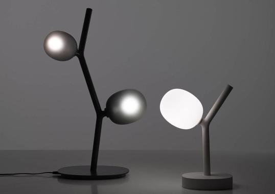 Настольная лампа модель Ivy Battery Table Lamp Portable от фабрики Brokis