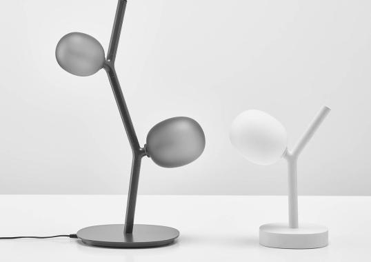 Настольная лампа модель Ivy Battery Table Lamp Portable от фабрики Brokis