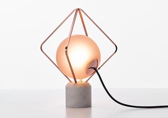 Настольная лампа модель Jack O' Lantern Small Lampada da Tavolo от фабрики Brokis