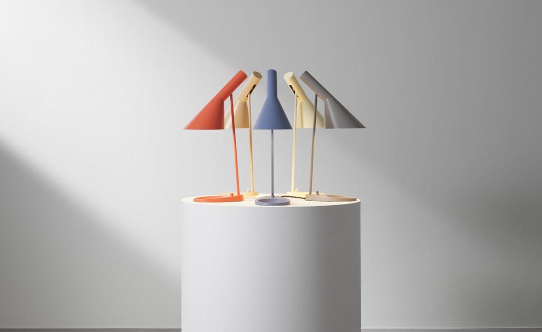 Настольная лампа модель Aj Table Lamp от фабрики Louis Poulsen