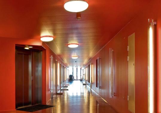 Потолочный светильник модель Silverback Lampada da Soffitto от фабрики Louis Poulsen