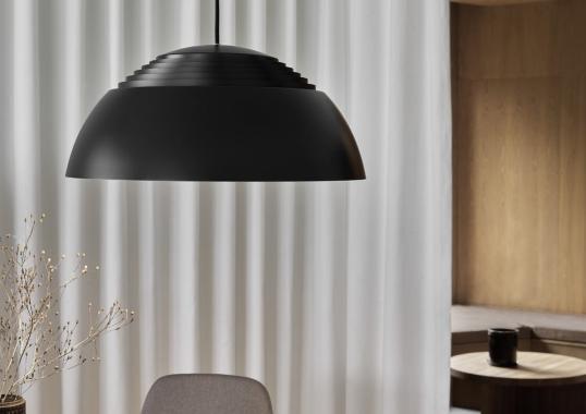 Подвесной светильник модель AJ Royal 500 Suspension Lamp от фабрики Louis Poulsen