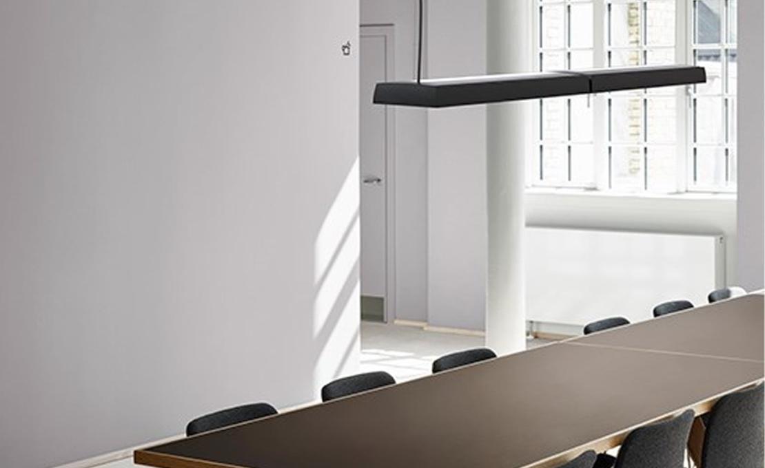 Подвесной светильник модель LP Slim Box от фабрики Louis Poulsen