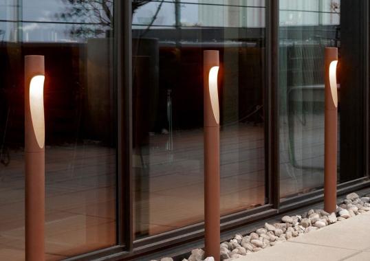 Уличный фонарь модель Flindt Garden Dissuasore Outdoor от фабрики Louis Poulsen