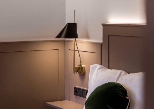 Бра модель Yuh Wall Lamp - US 110V от фабрики Louis Poulsen