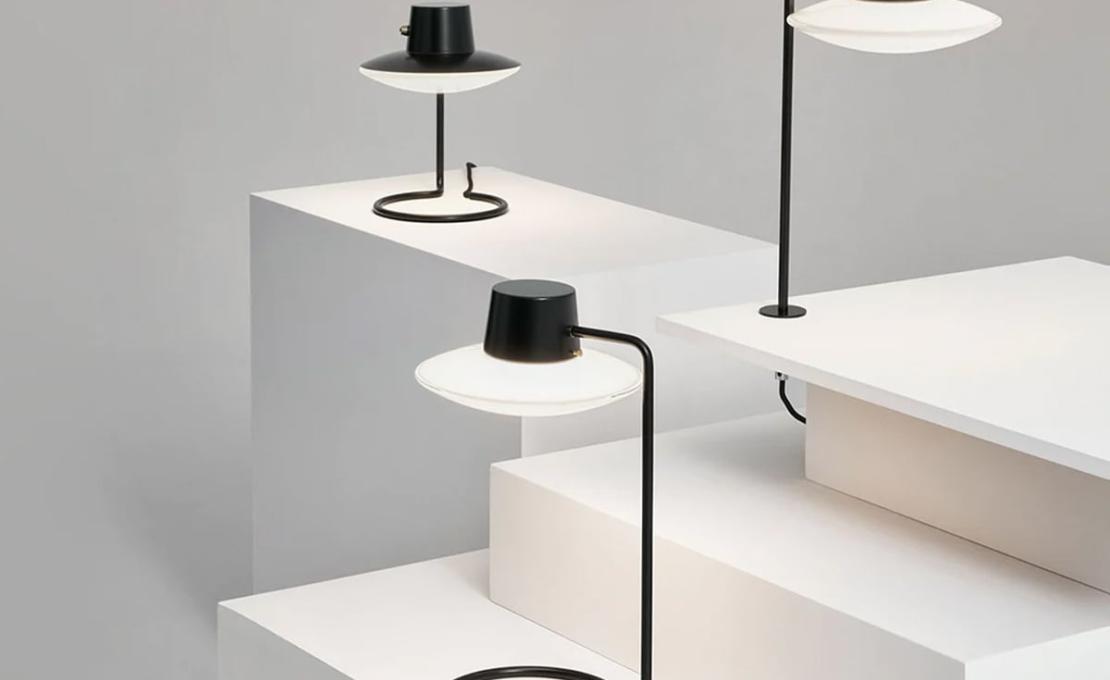 Настольная лампа модель AJ Oxford Table Lamp - Large от фабрики Louis Poulsen