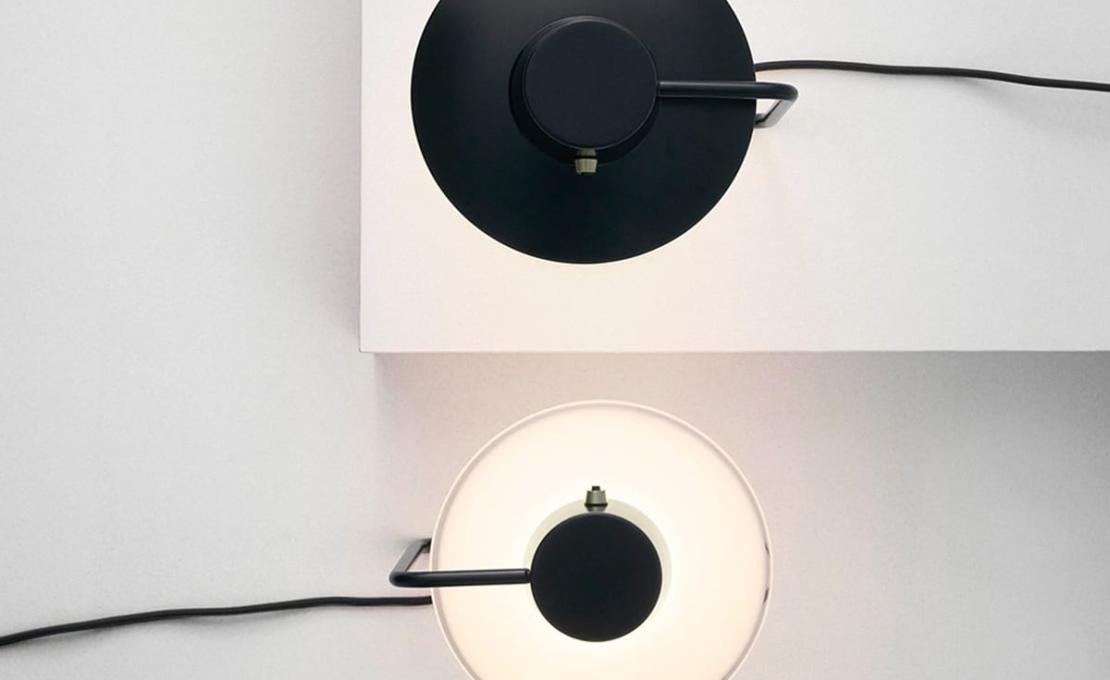 Настольная лампа модель AJ Oxford Table Lamp - Large от фабрики Louis Poulsen