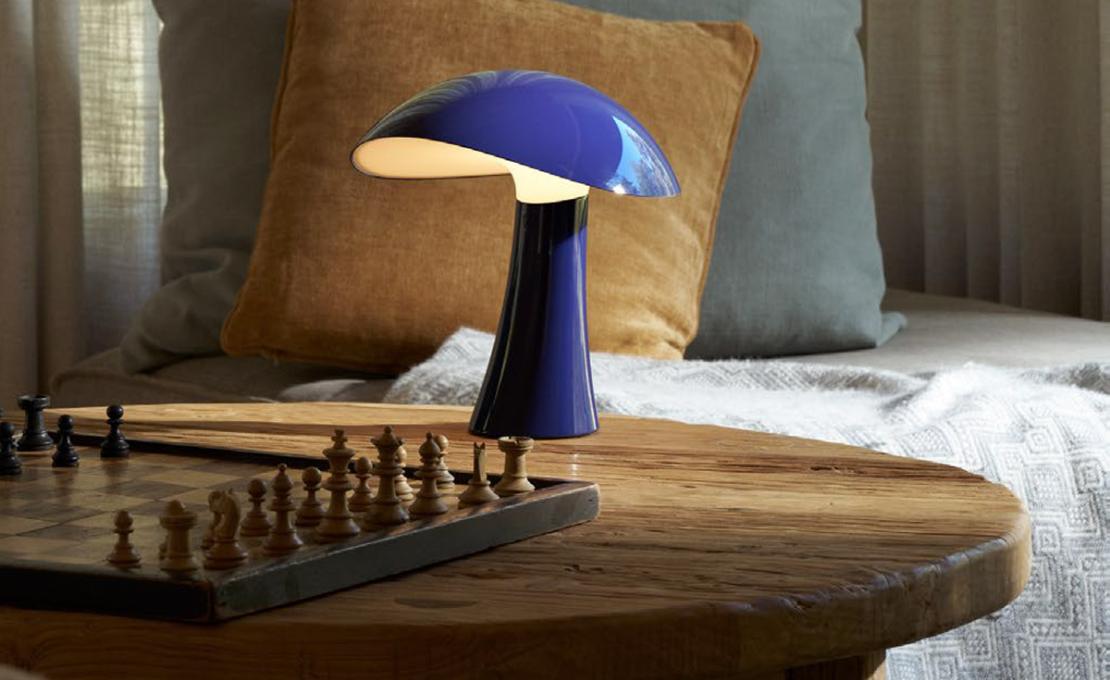 Настольная лампа модель Rumee Portable Table Lamp от фабрики Louis Poulsen