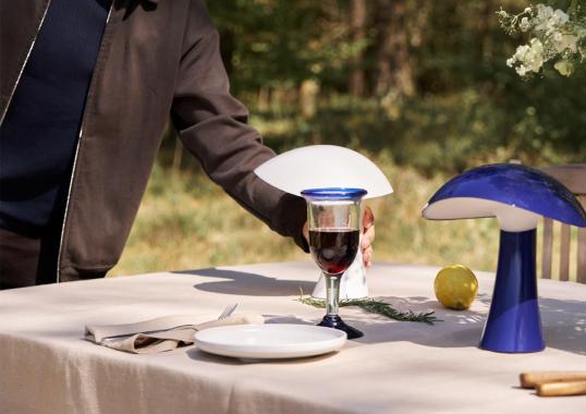 Настольная лампа модель Rumee Portable Table Lamp от фабрики Louis Poulsen