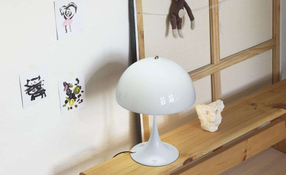 Настольная лампа модель Panthella Mini Lampada da Tavolo от фабрики Louis Poulsen