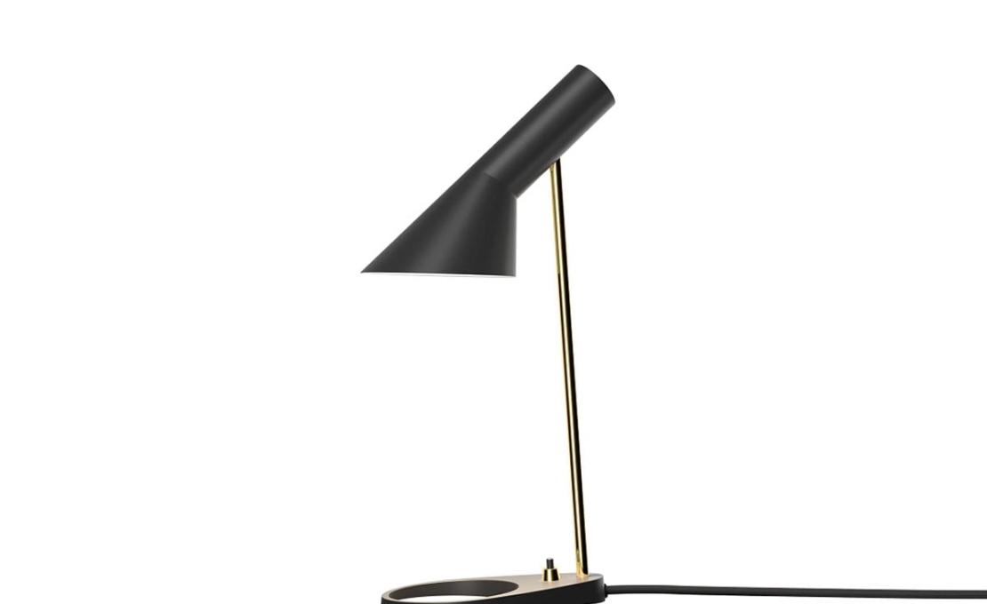 Настольная лампа модель AJ Mini Table Lamp Color Edition от фабрики Louis Poulsen