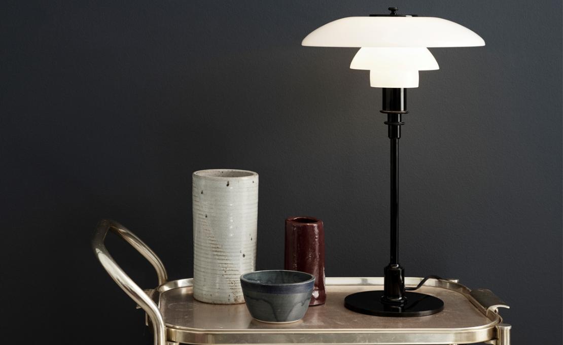 Настольная лампа модель PH 3/2 Lampada da Tavolo от фабрики Louis Poulsen
