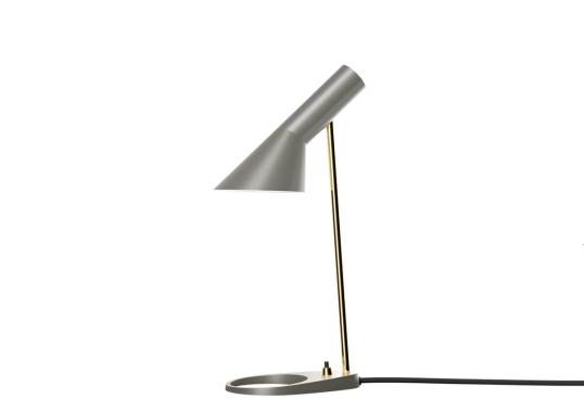 Настольная лампа модель AJ Mini Table Lamp Color Edition от фабрики Louis Poulsen