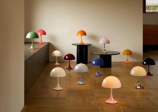 Настольная лампа модель Panthella 250 Table Lamp - Portable от фабрики Louis Poulsen