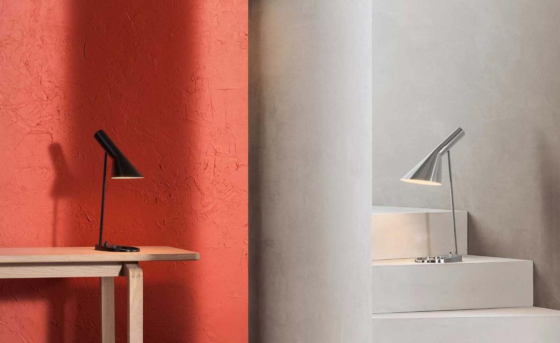 Настольная лампа модель AJ Mini Table Lamp Color Edition от фабрики Louis Poulsen