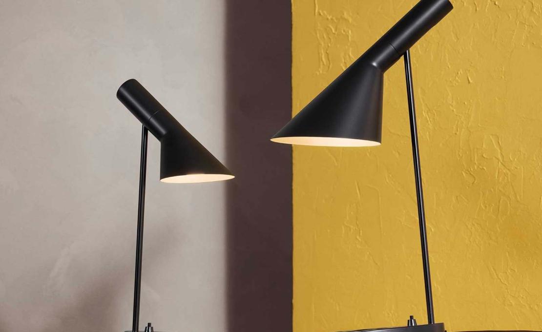Настольная лампа модель AJ Mini Table Lamp Color Edition от фабрики Louis Poulsen