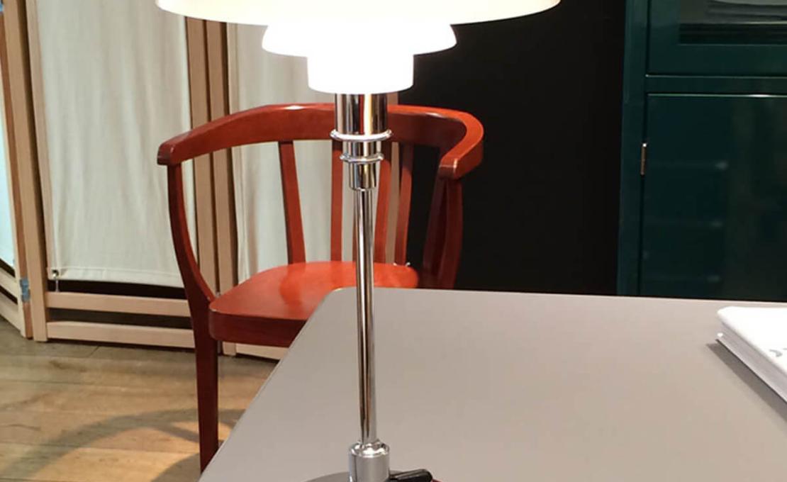 Настольная лампа модель PH 3½-2½ Glass Lampada da Tavolo от фабрики Louis Poulsen