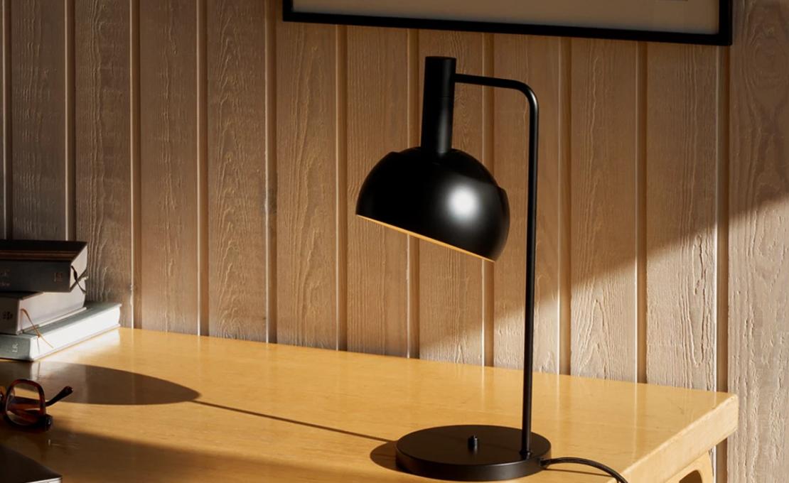 Настольная лампа модель FJ Elements Table Lamp от фабрики Louis Poulsen