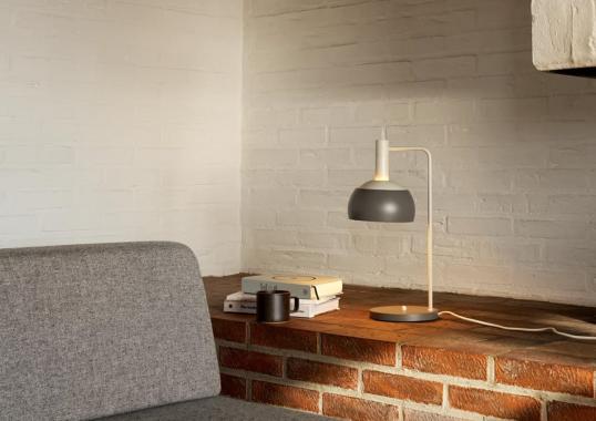 Настольная лампа модель FJ Elements Table Lamp от фабрики Louis Poulsen
