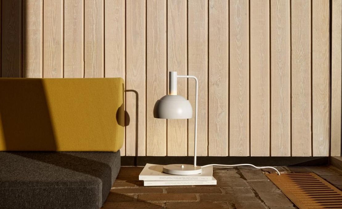 Настольная лампа модель FJ Elements Table Lamp от фабрики Louis Poulsen