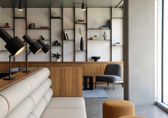 Потолочный светильник модель Spotlight Volumes ceiling/wall lamp C 230V от фабрики A-N-D