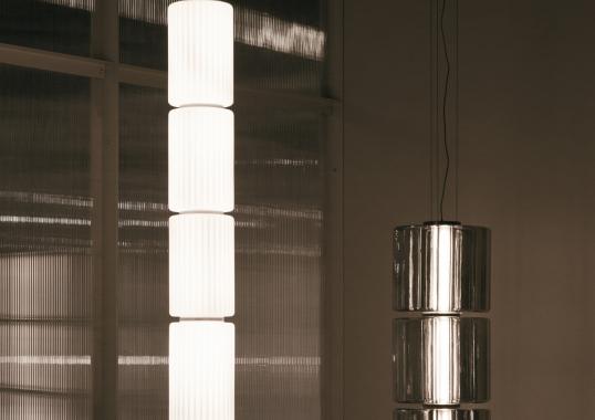 Подвесной светильник модель Column 175 Vertical P - 4 Suspension Lamp от фабрики A-N-D