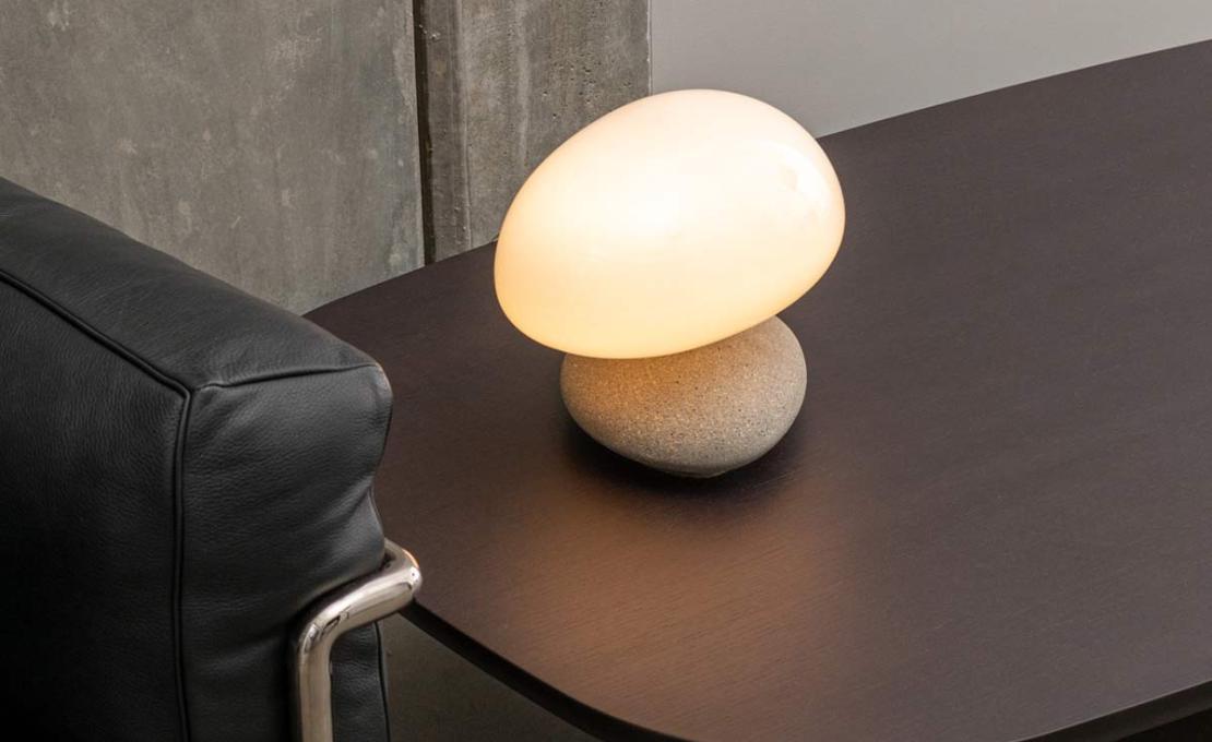 Настольная лампа модель Pebble A Table Lamp от фабрики A-N-D