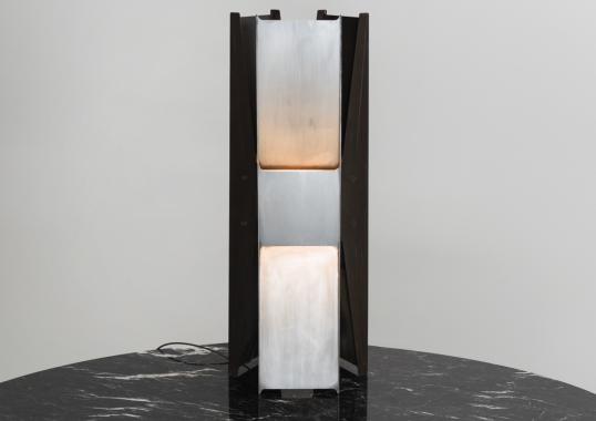 Настольная лампа модель Vector Table Lamp от фабрики A-N-D