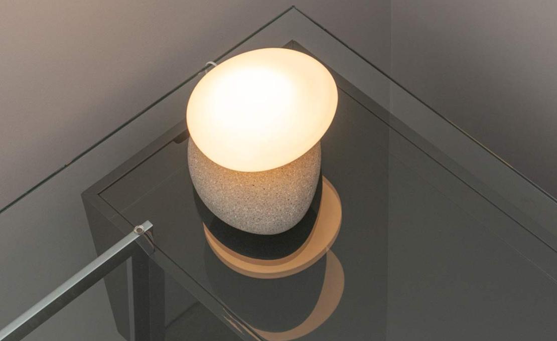 Настольная лампа модель Pebble A Table Lamp от фабрики A-N-D