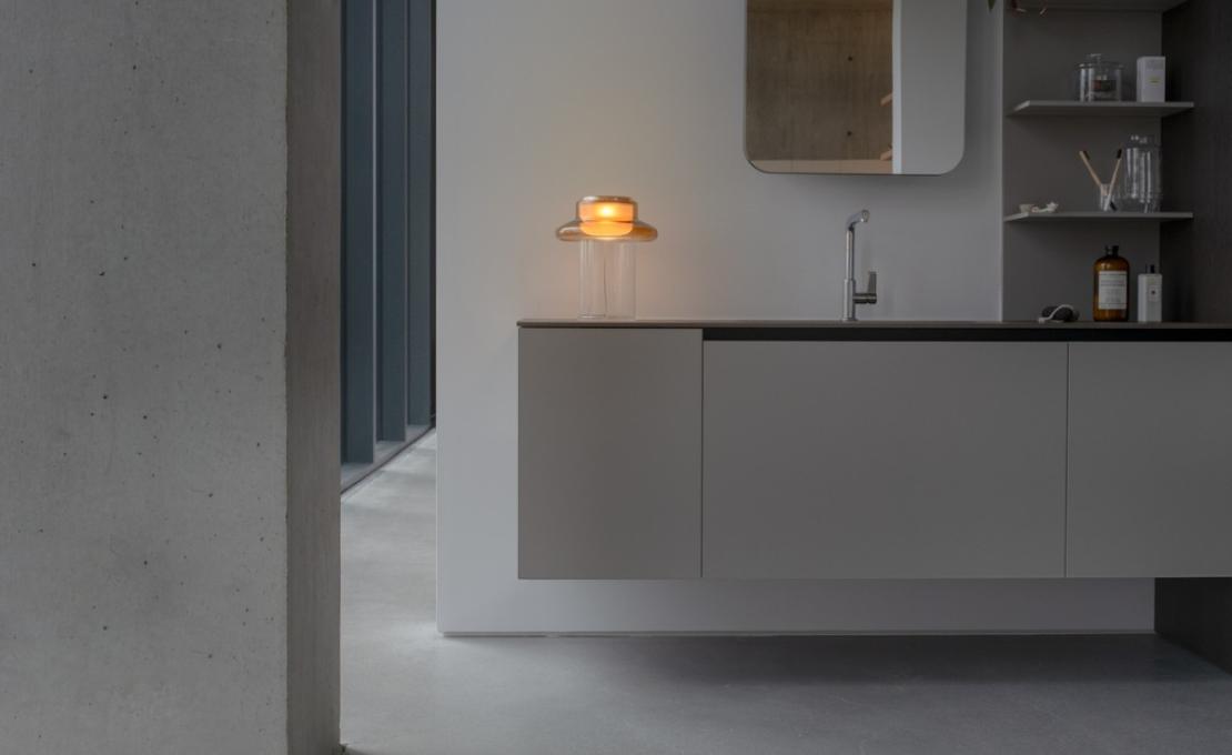 Настольная лампа модель Pace 28 - T Table Lamp от фабрики A-N-D