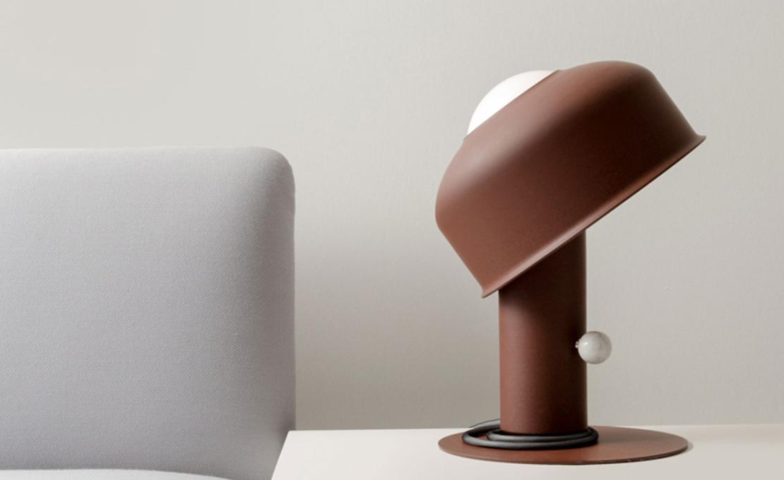 Настольная лампа модель Pivot Table Lamp от фабрики A-N-D