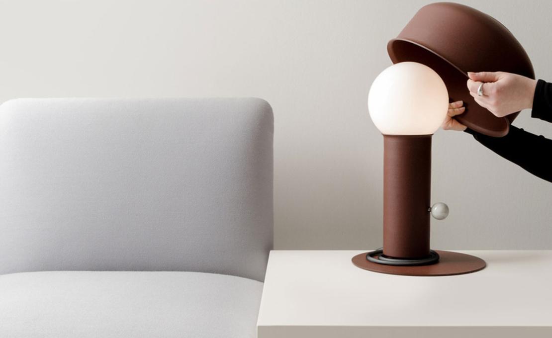 Настольная лампа модель Pivot Table Lamp от фабрики A-N-D