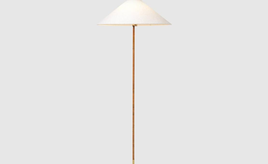 Торшер модель 9602 Lampada da Terra от фабрики Gubi