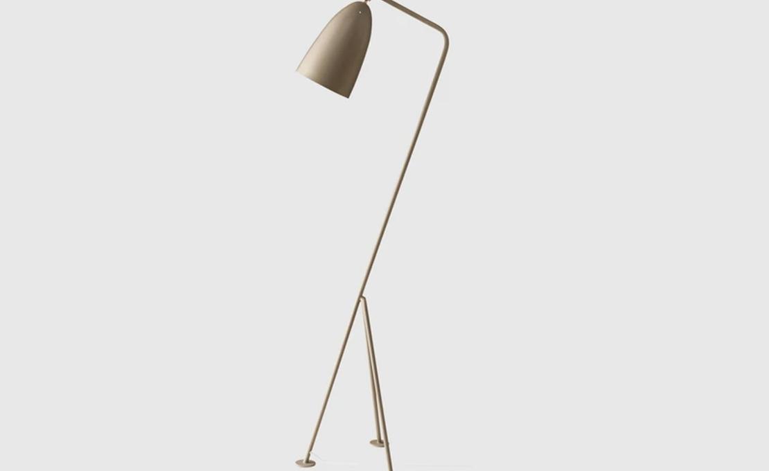 Торшер модель Grossman Grashoppa Floor Lamp от фабрики Gubi