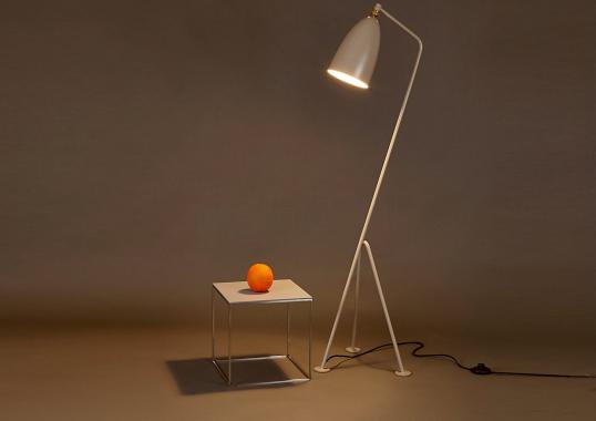 Торшер модель Grossman Grashoppa Floor Lamp от фабрики Gubi