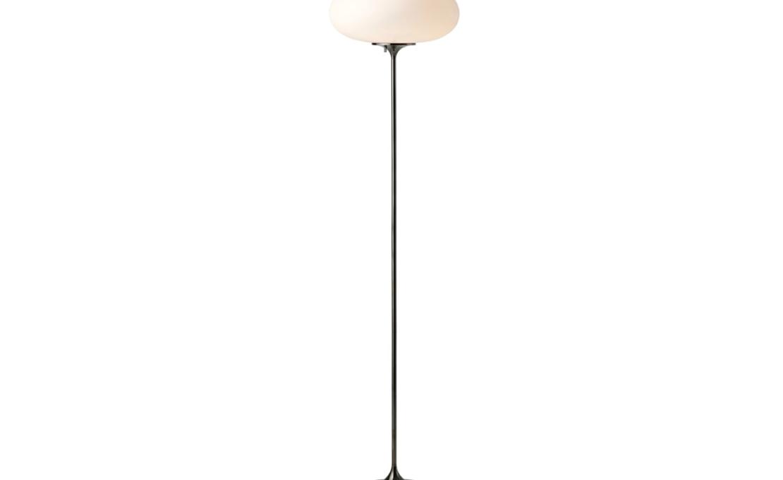 Торшер модель Stemlite Floor Lamp H. 150 cm Opal Glass от фабрики Gubi