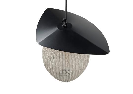 Подвесной светильник модель Satellite Outdoor Pendant - Medium от фабрики Gubi