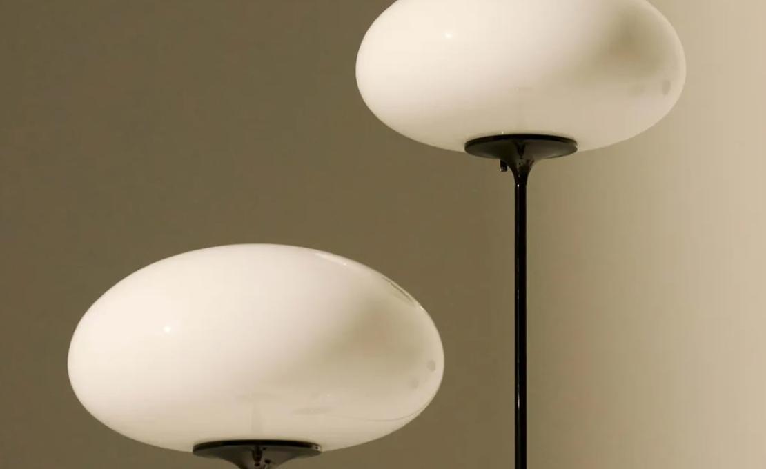 Торшер модель Stemlite Floor Lamp H. 150 cm Opal Glass от фабрики Gubi