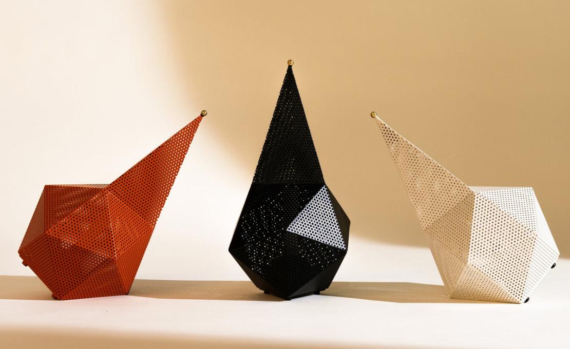Настольная лампа модель Bagdad Portable Table Lamp от фабрики Gubi
