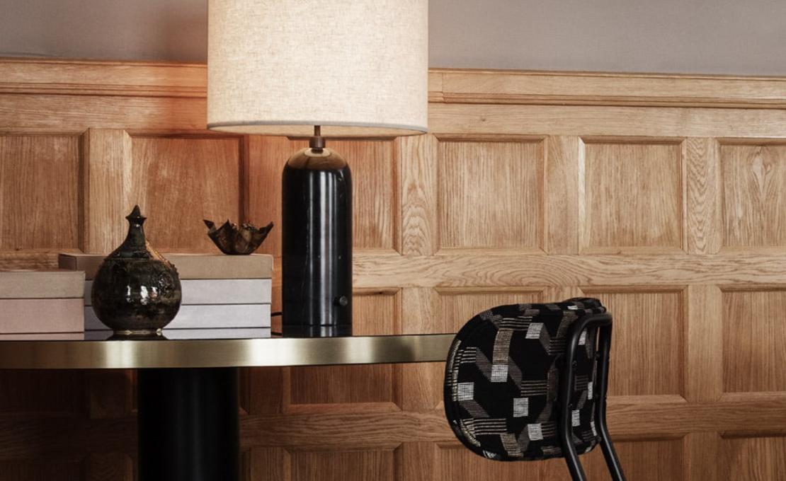 Настольная лампа модель Gravity Collection Lampada da Tavolo от фабрики Gubi
