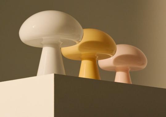 Настольная лампа модель Obello Rechargeable Table Lamp от фабрики Gubi