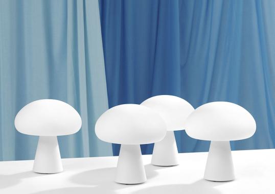Настольная лампа модель Obello Rechargeable Table Lamp от фабрики Gubi