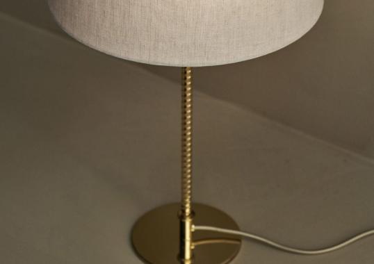 Настольная лампа модель 9205 Table Lamp от фабрики Gubi